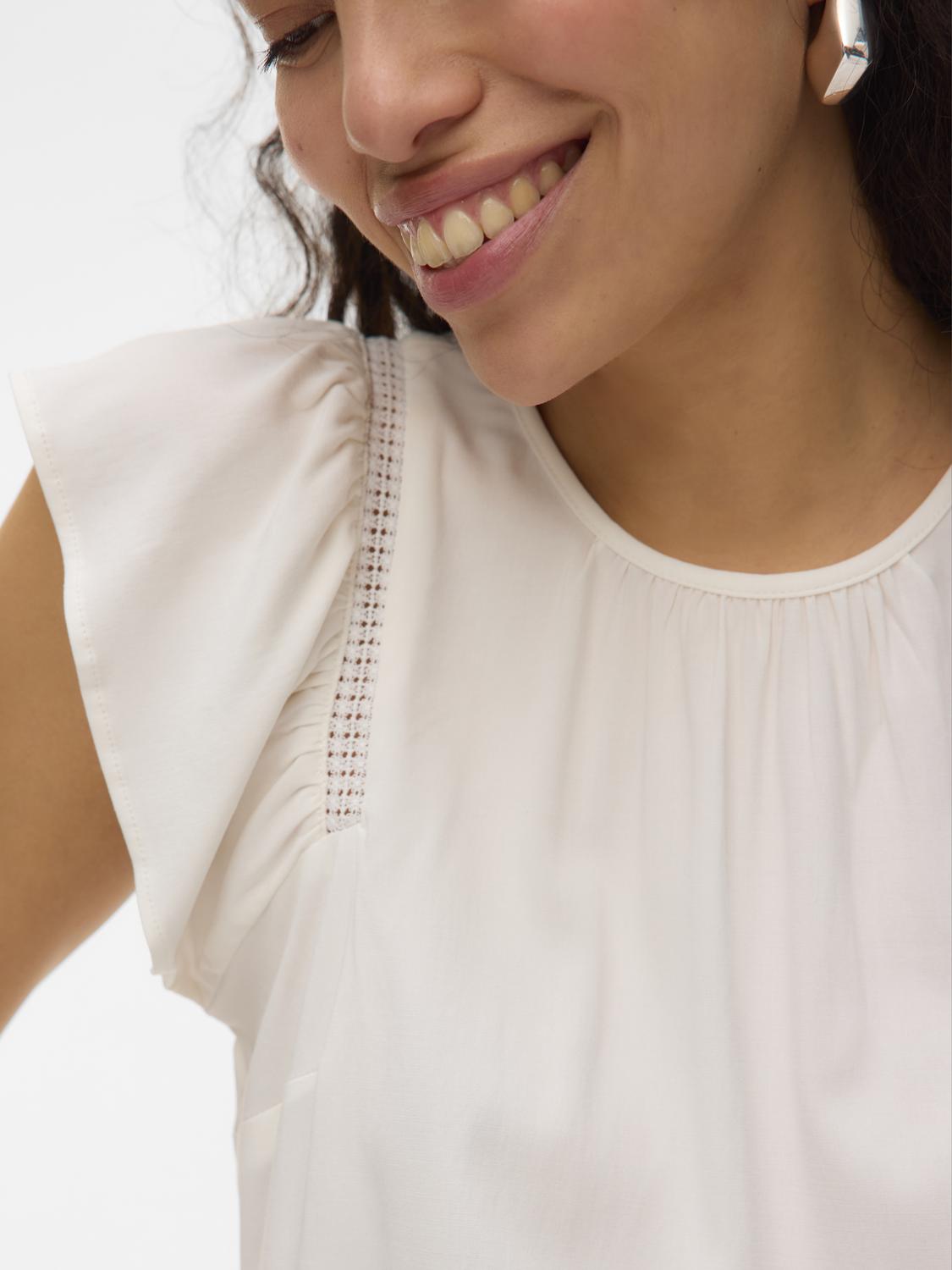 model_shot-detail