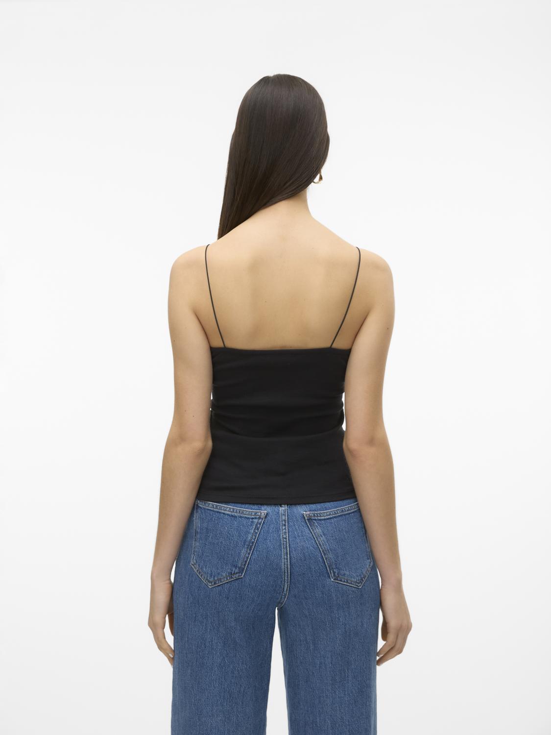 model_shot-back