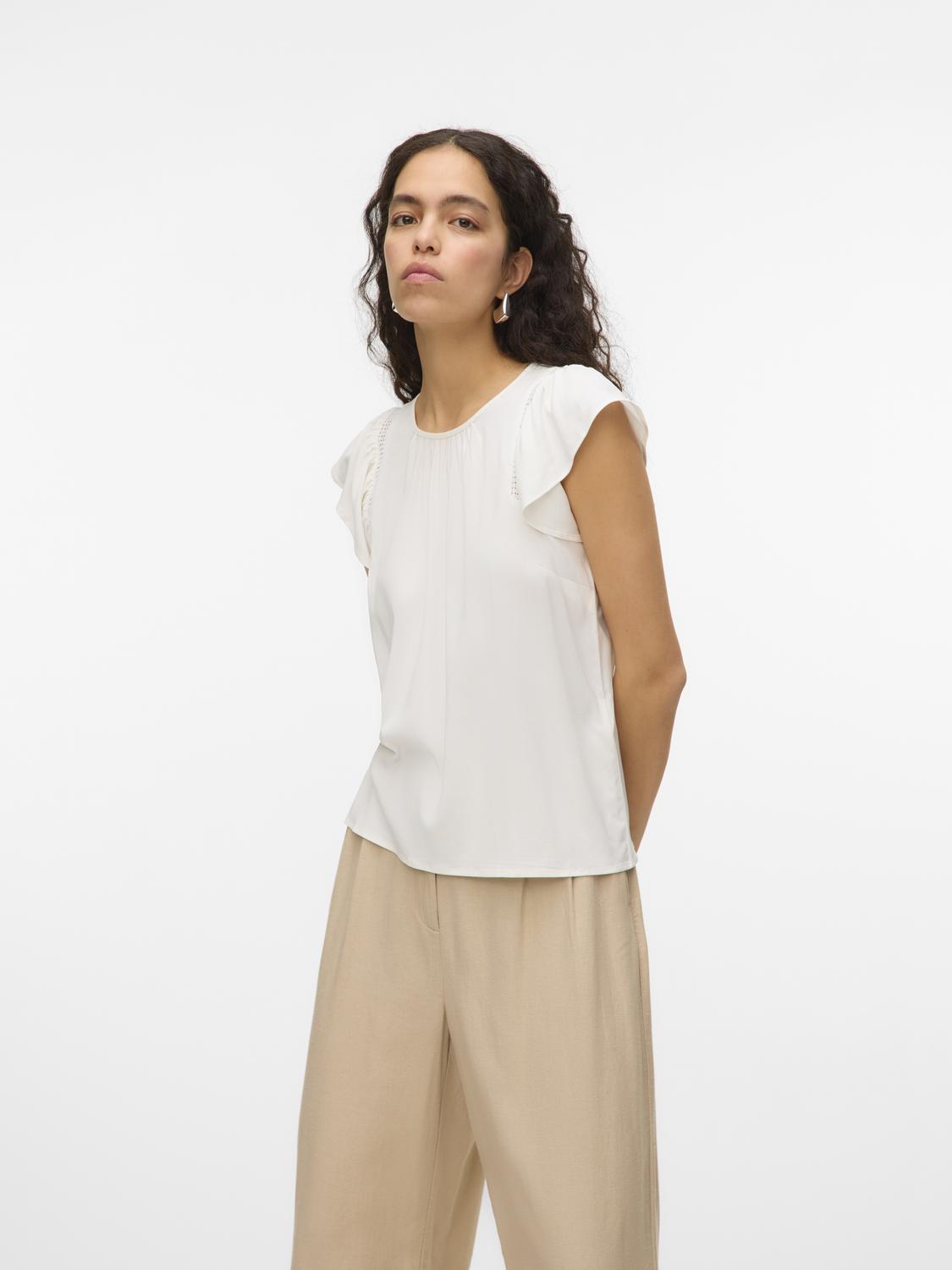 model_shot-front