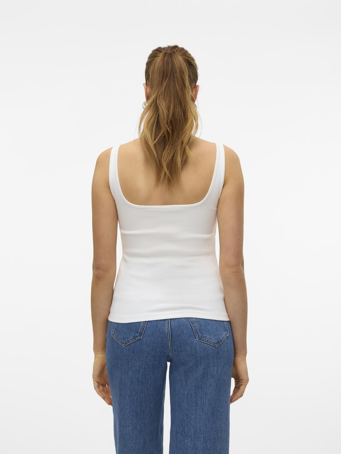model_shot-back